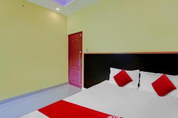 Hotel Oyo Flagship Naval Tower