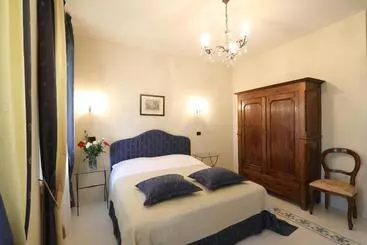 تختخواب و صبحانه Locanda Dell' Orso Bevitore