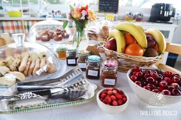 تختخواب و صبحانه Trulli Del Bosco