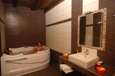 בית מלון כפרי Pierion Musses