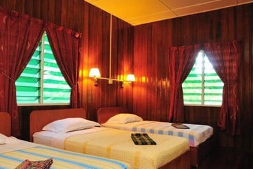 Villas Kinabatangan Riverside Lodge