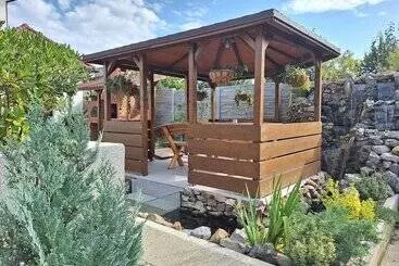 ベッドアンドブレックファースト Trend