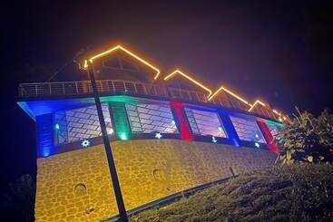 Hotel Kral Dağ Evleri