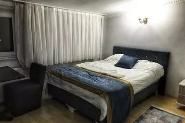 Hotel Yed