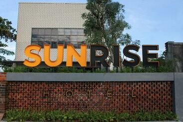 Sunrise Hotel Kudus