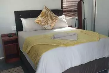 Aamiaismajoitus (B&B) Mkhuze Inn