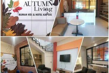 هتل کپسول Autumn Living