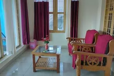 Hotel Shivashram