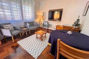 Bed and Breakfast Residencia Dago Suítes