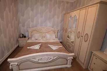 ペンション Guest House