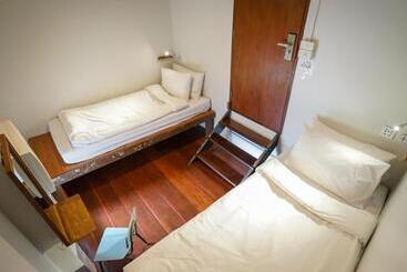 Hotel At Home Guest House