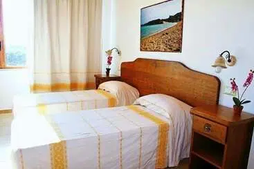 Hotel Bellamarina Resort