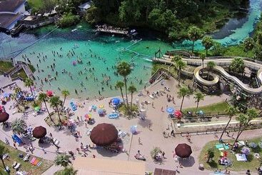 호텔 Holiday Inn Express & Suites Trinity, An Ihg