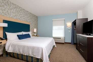 هتل Home2 Suites By Hilton Charlotte University Research Park