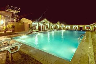 Отель Rema Tourist Inn