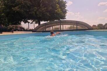 Bed and Breakfast Habitat