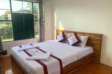 Nocleg ze śniadaniem Vang Vieng Lily Guesthouse