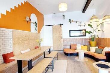 Coast   Utopy Hostel