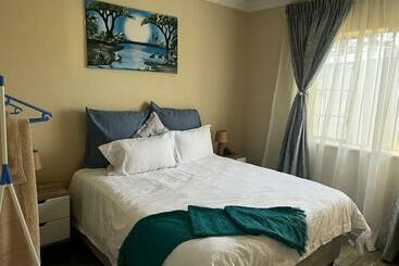 Phindulo Bed And Breakfast   No Loadshedding, Smart Tvs & Unlimited Free Fibre Wifi
