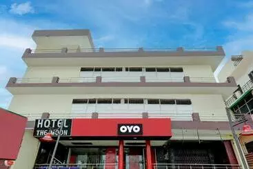 Oyo Flagship 81395 Hotel The Moon