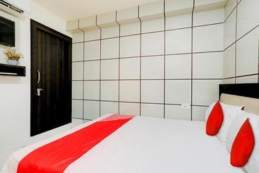 Oyo Flagship 81395 Hotel The Moon