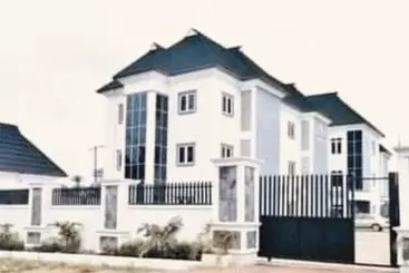 Boston Hill Resort & Hotel Ltd