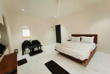 Pensione Disha Inn Lodge