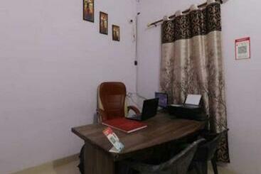 Oyo Hotel Akki Plaza