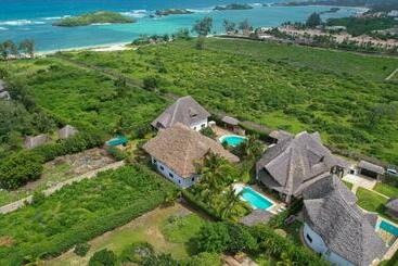 Bed and Breakfast Nyumba Ya Afrika