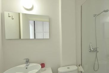 ツーリストアパートメント Sandy's House