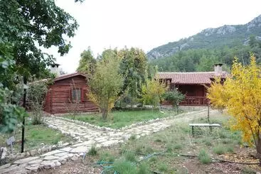 Antalya Bodrum Kayası Dağ Oteli