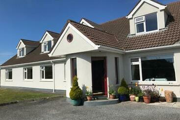 بنسيون Faul House