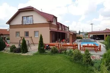 ペンション Penzión One