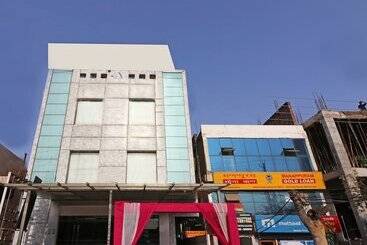 Hotel Oyo Premium Neelam Chowk
