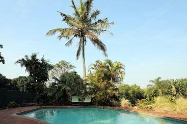 פנסיון Kingston Place Guesthouse