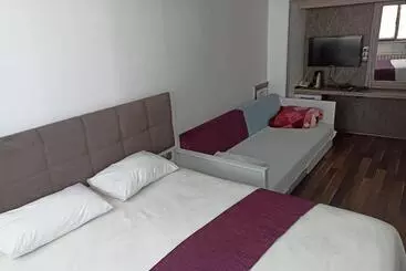 هتل Garra