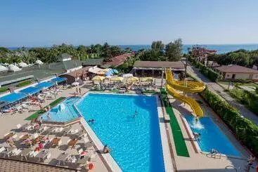 Resort Clover Magic Park Beach