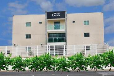 هتل Leon