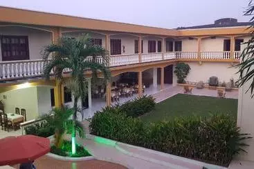 Otel Takana