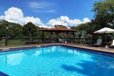 Отель Santa Esmeralda