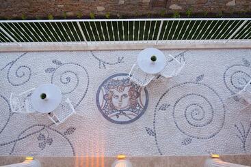 هتل Vinifera Ephesus