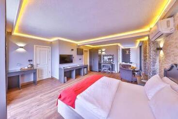 Mints Hotel   Adult Only