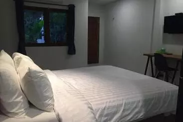 Bed and Breakfast Baan Anattaya Koh Yao Noi