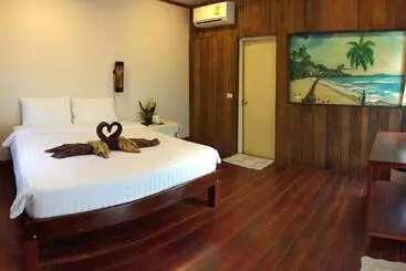V View Beach Resort