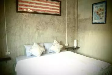 Bed and Breakfast Maesai Holic Lodge