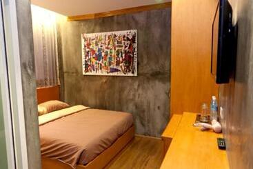 Hotel Chaphone Guest House