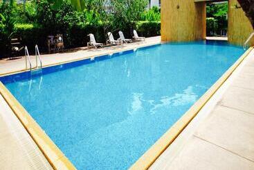 J Park Hotel Sha Extra Plus