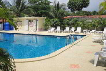 בית מלון כפרי Sofia Garden Resort