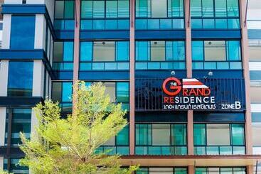 호텔 The Grand Residence