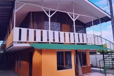 هاستل Alpha Arenal